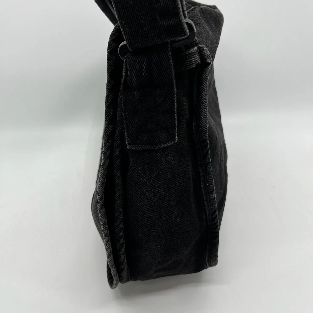 Tyca item denim